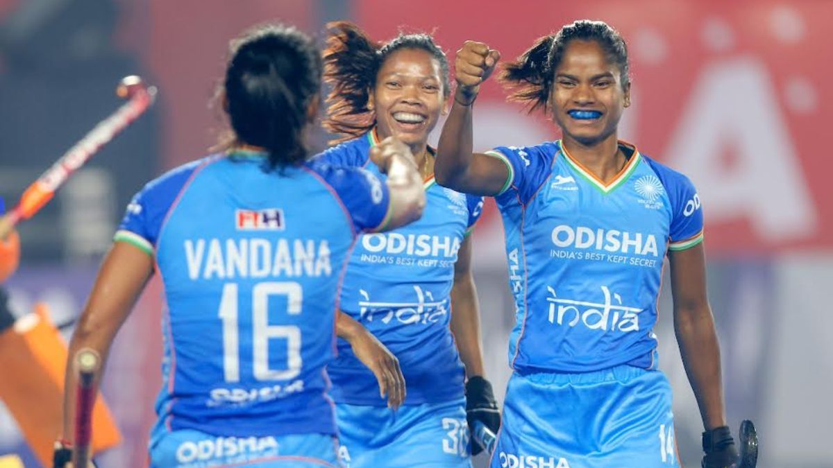 Het Indiase dameshockeyteam neemt het op tegen Nederland in een grote wedstrijd van de FIH Hockey Pro League.