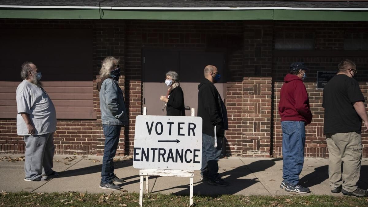 Wisconsin Ballot Measures Target Private Election Funds, Official Roles