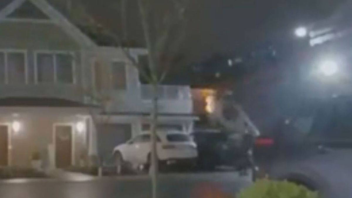 Car Crash into House Leads to Evacuation in Offwell