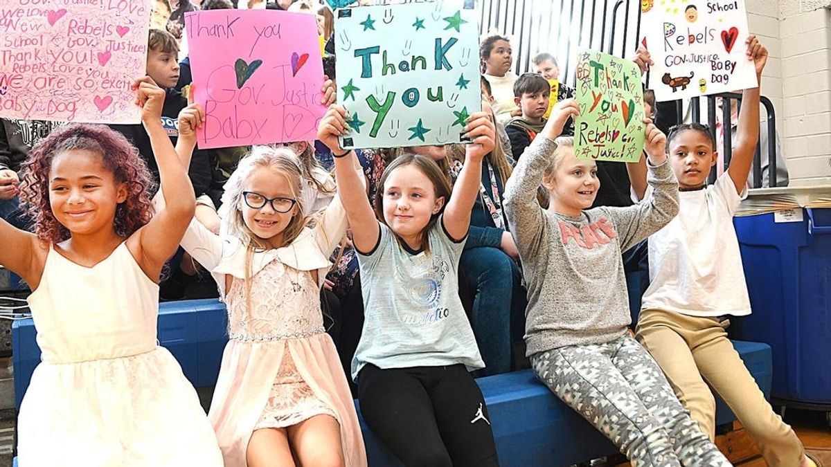 Gov. Jim Justice Awards 15.7M for New Mullens School, Unites Community