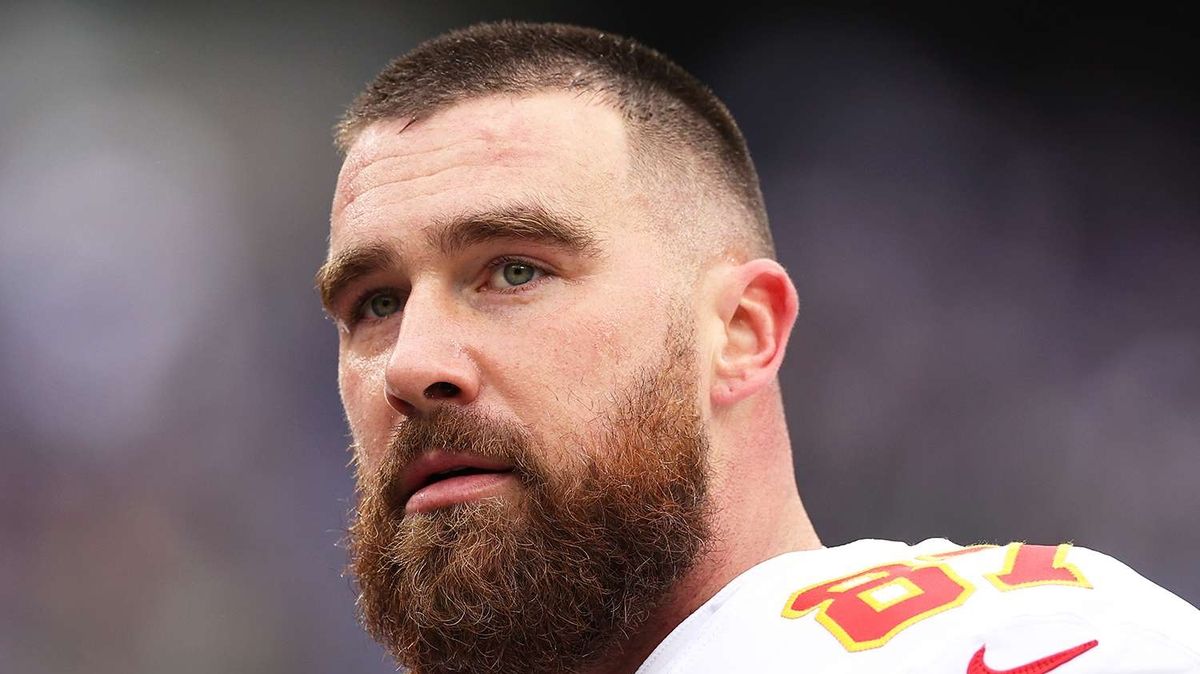 Travis Kelce's Iconic 'Fade' Hairstyle: A Timeless Classic with Deep ...