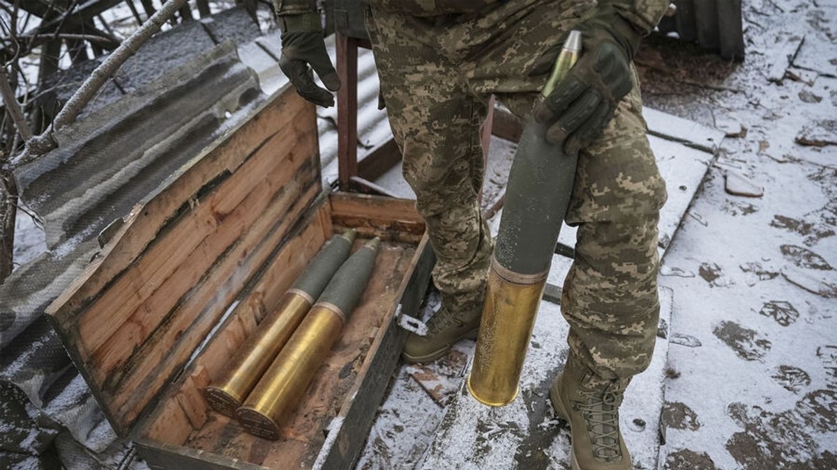 Česká republika přislíbila 800 000 dělostřeleckých granátů na pomoc Ukrajině: zásadní zlom
