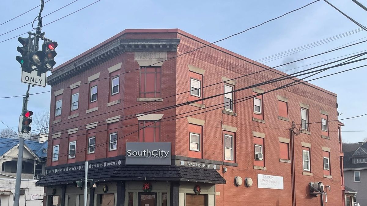 A Fresh Chapter for South City Pub and Grill: New Owners, New Menu