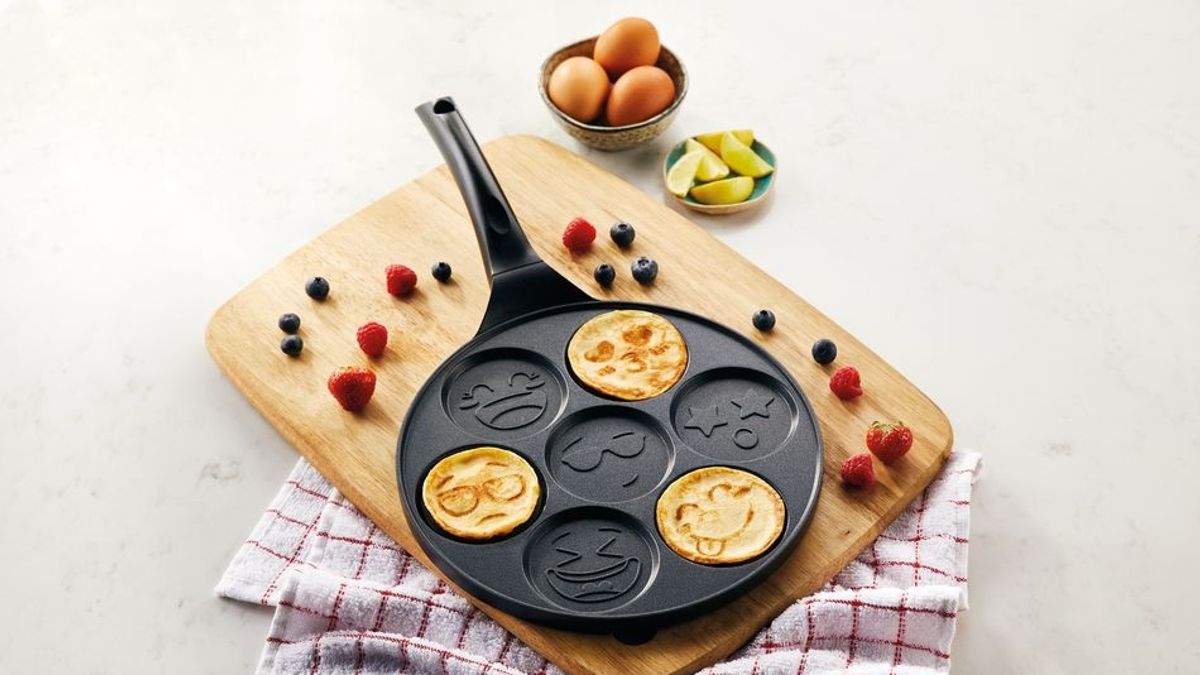 Aldi's Emoji Pancake Pan Returns for Pancake Day Express Yourself