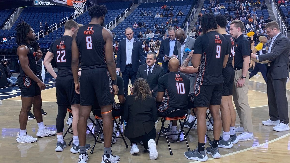 Mercer Triumphs Over UNC-Greensboro in a High-Stakes Basketball Showdown