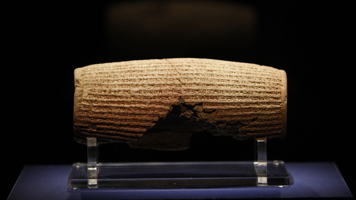 Cyrus Cylinder: A Charter of Human Rig