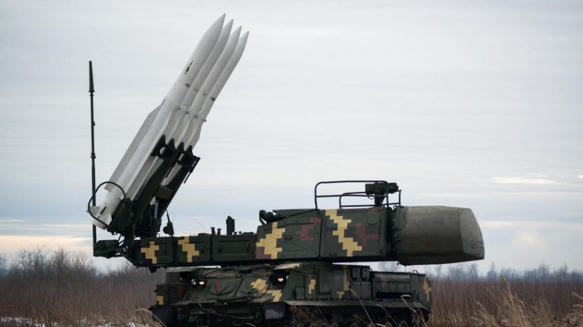 Ukraine's Hybrid Defense: 'FrankenSAM' Systems Combine Old and New