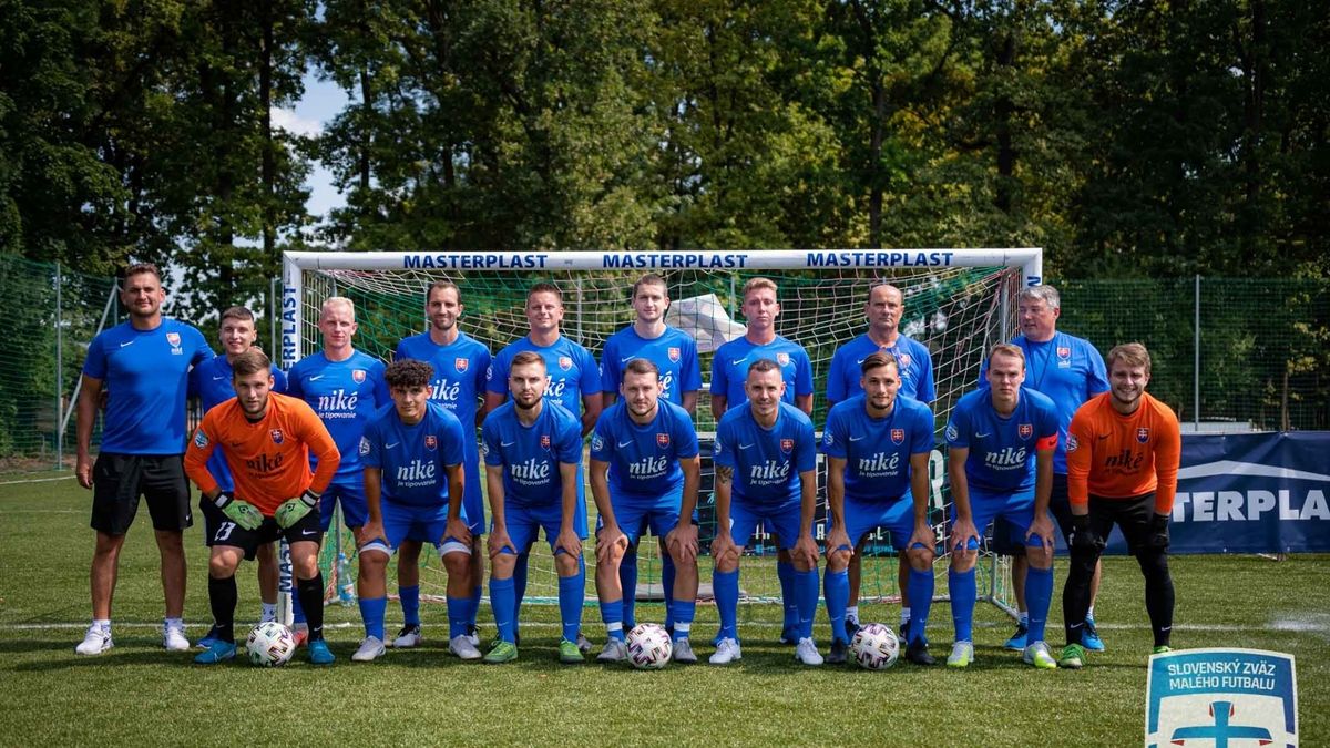 Photo of Slovenský minifutbalový tím víťazí, skialpinistická sezóna na obzore a tesné preteky v slovenskom futbale