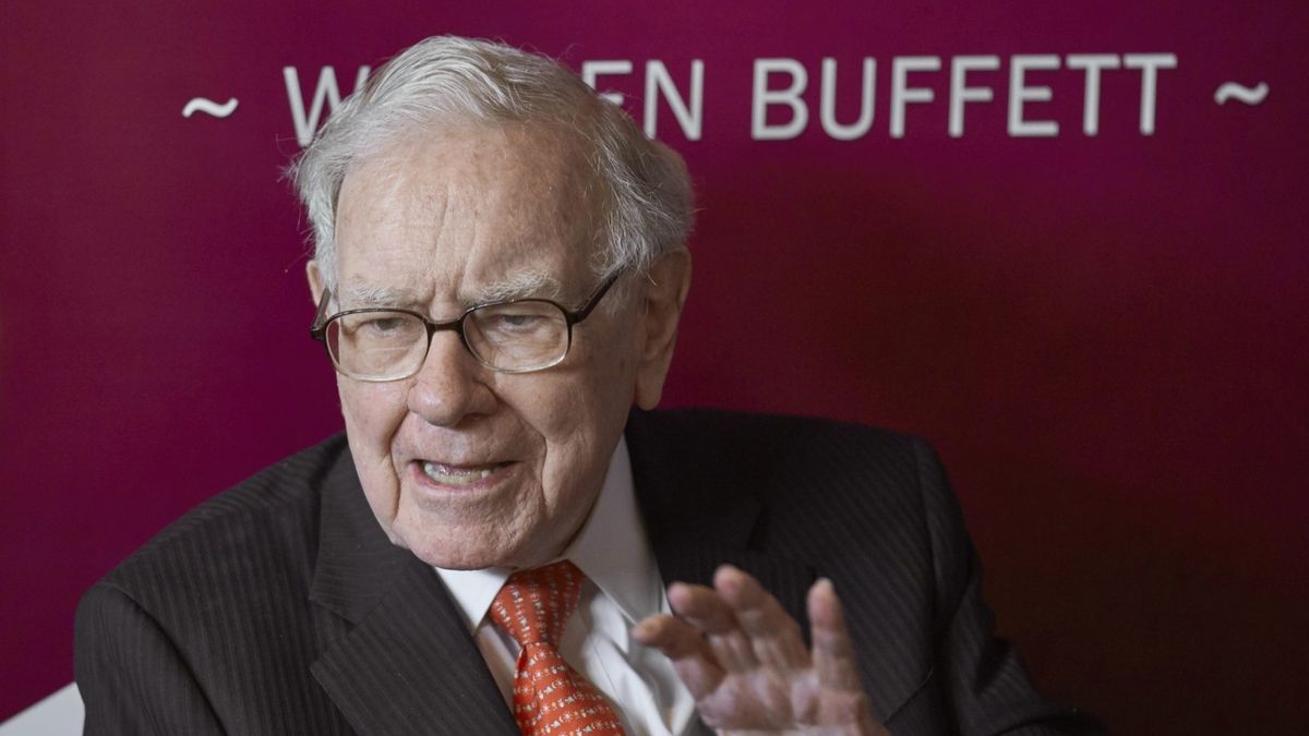 Warren Buffett Donates $866 Million To Family Charities