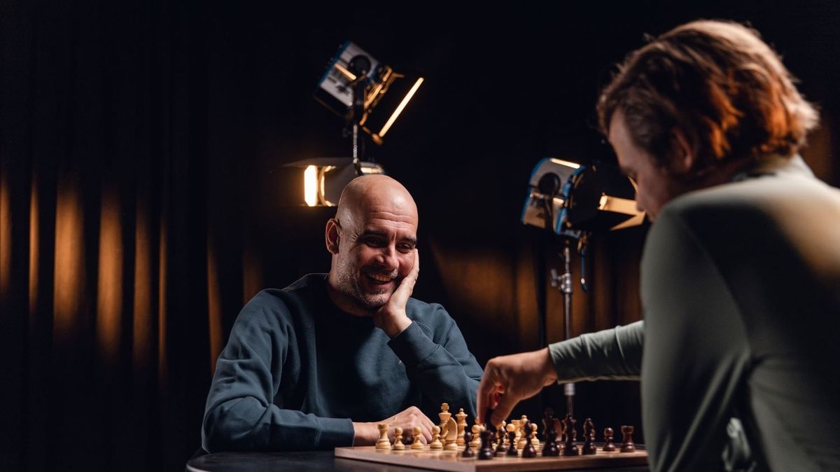 Pep Guardiola Learns New Football Tactics From Chess Grandmaster Magnus ...