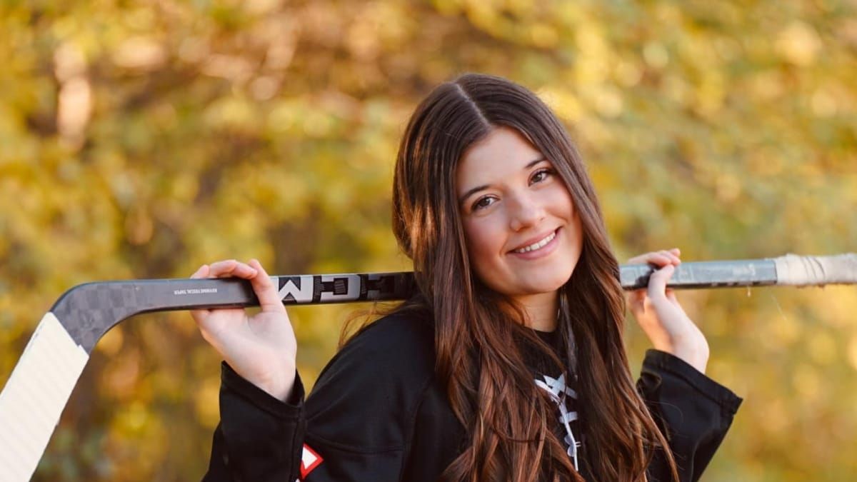 Shakopee Community Pays Emotional Tribute to Late Hockey Player Mikayla ...