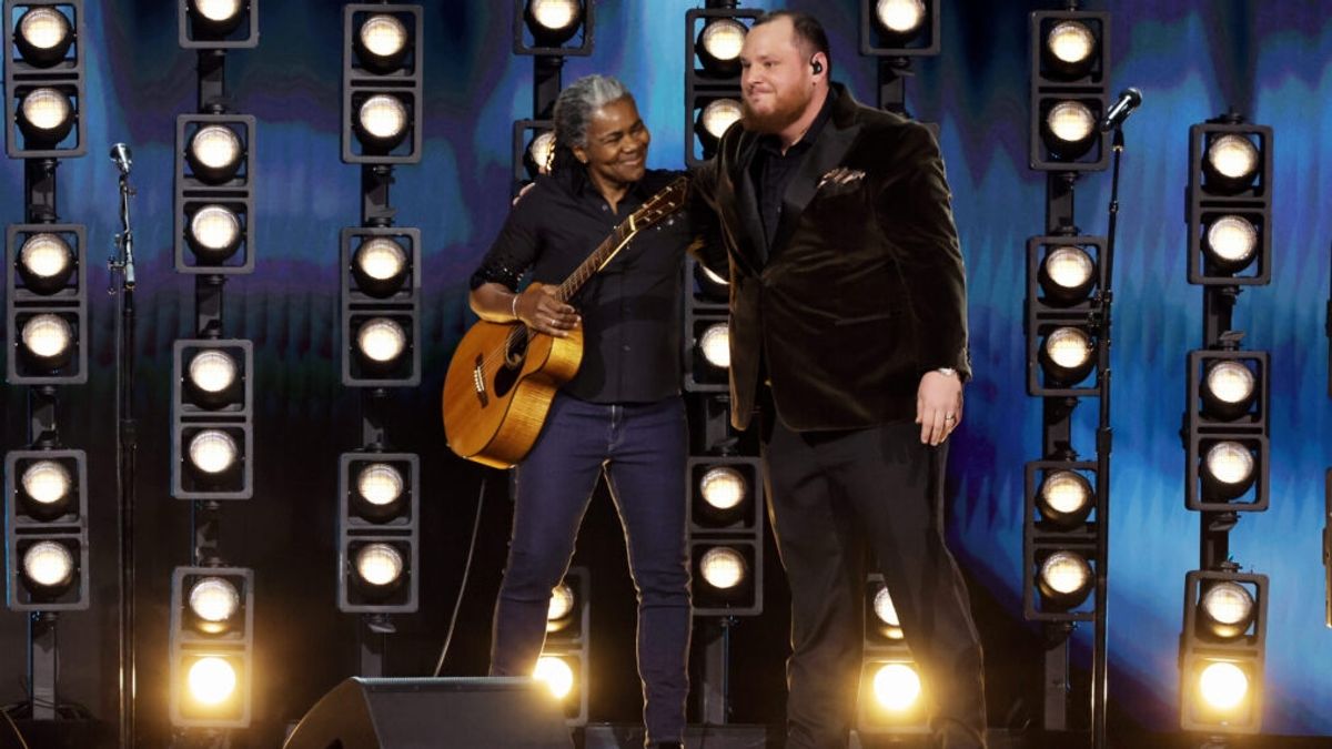 Luke Combs And Tracy Chapman Deliver Stirring 'Fast Car' Duet At The ...