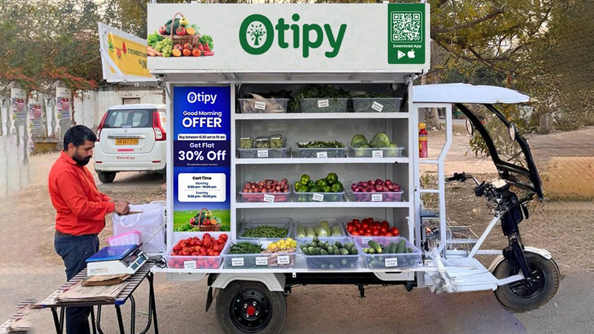 Exclusive: Otipy pilots electric carts to sell fruits and veggies offline