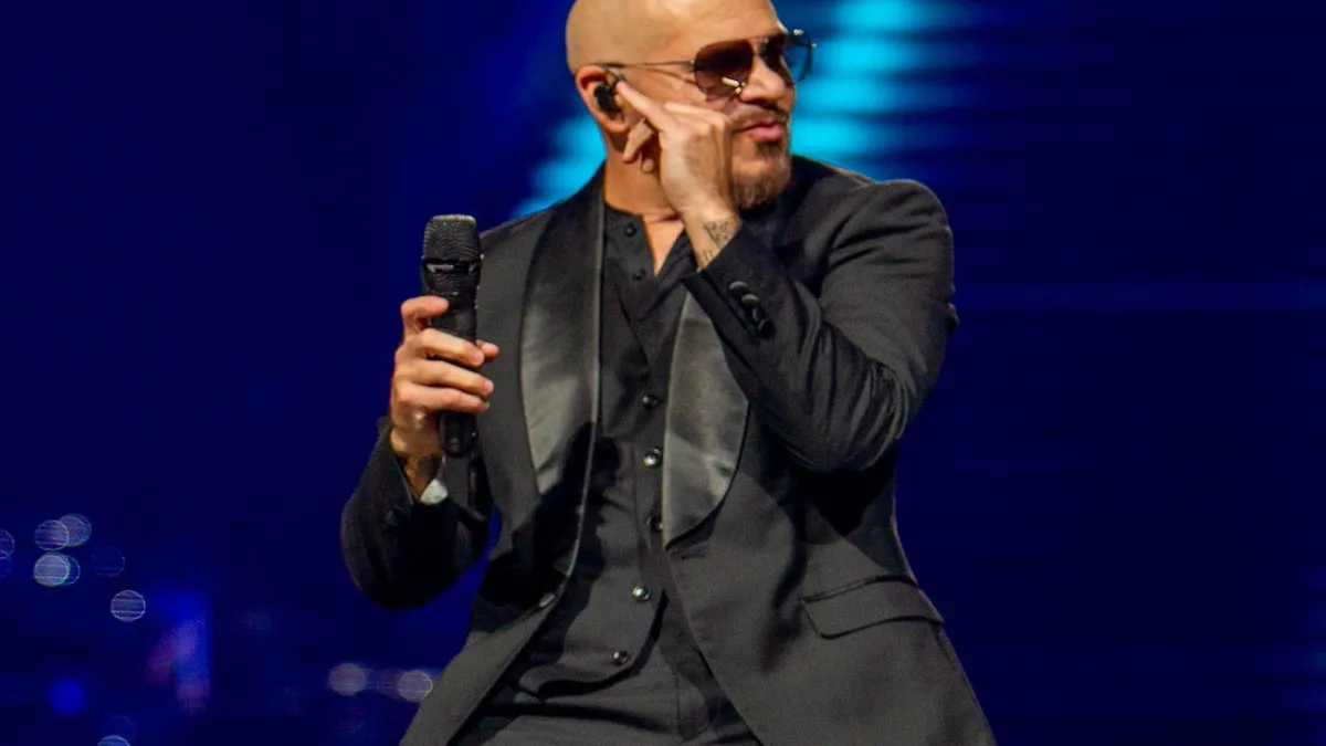 Pitbull Takes a Bite Out of Las Vegas Miami Grill s Unique