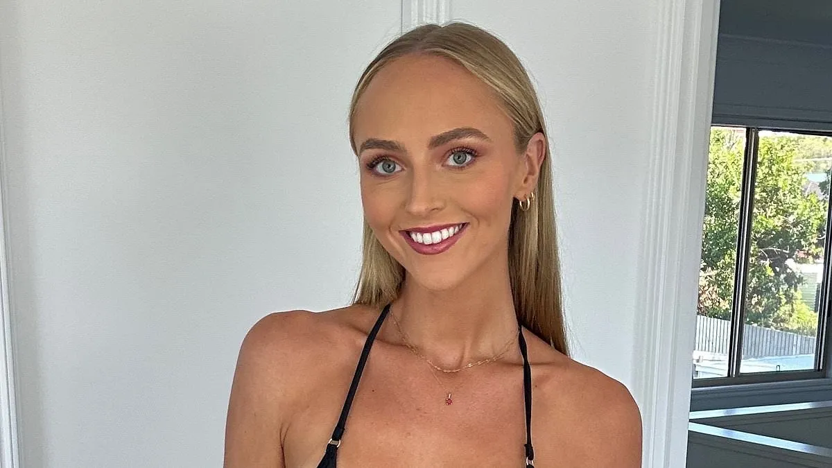 From Corporate Cubicles to Content Creation: Lucy Lemons Unconventional  Journey to Success