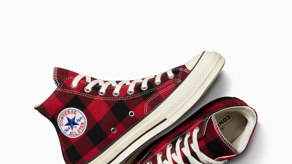 Checkered converse deals