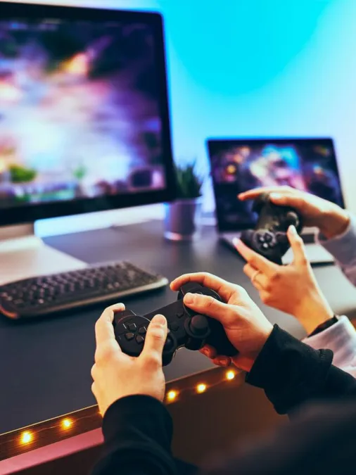 poland-pioneers-video-gaming-in-high-school-business-education