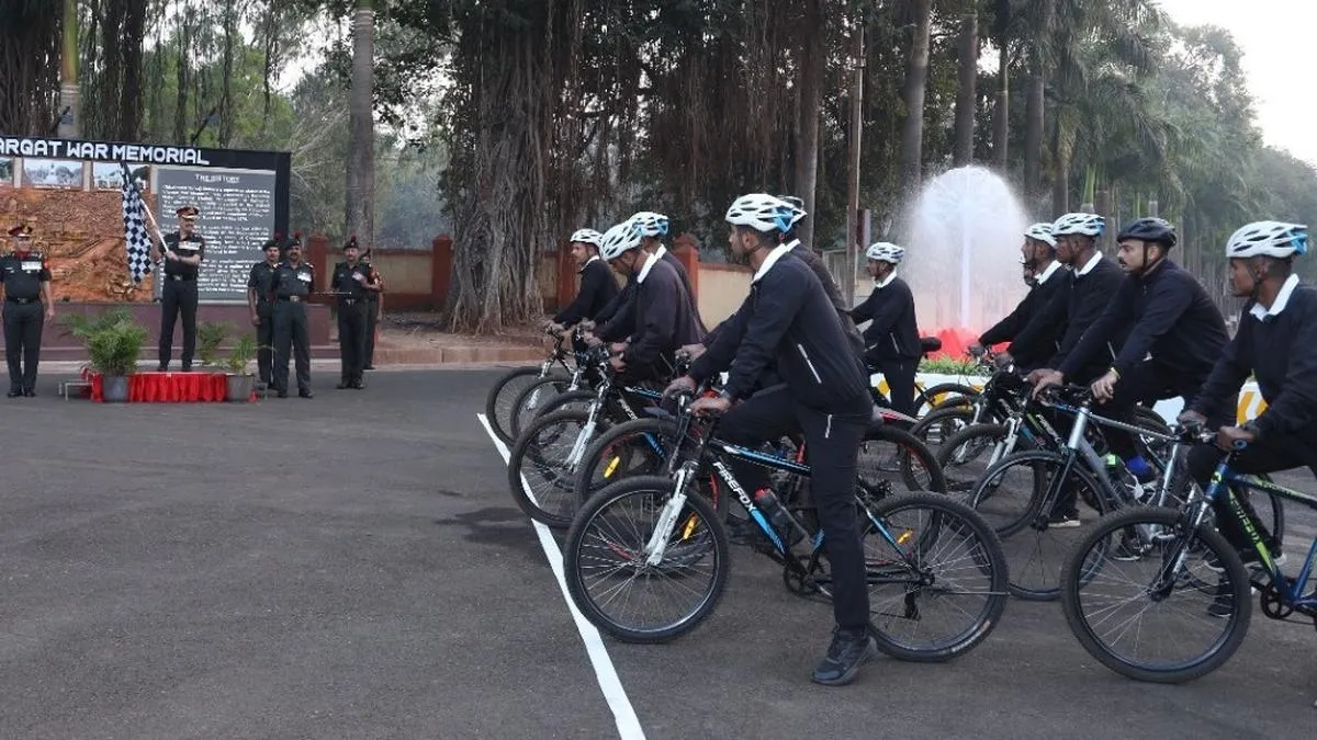Maratha Day Celebrated with Solemn Ceremony and Cycle Expedition