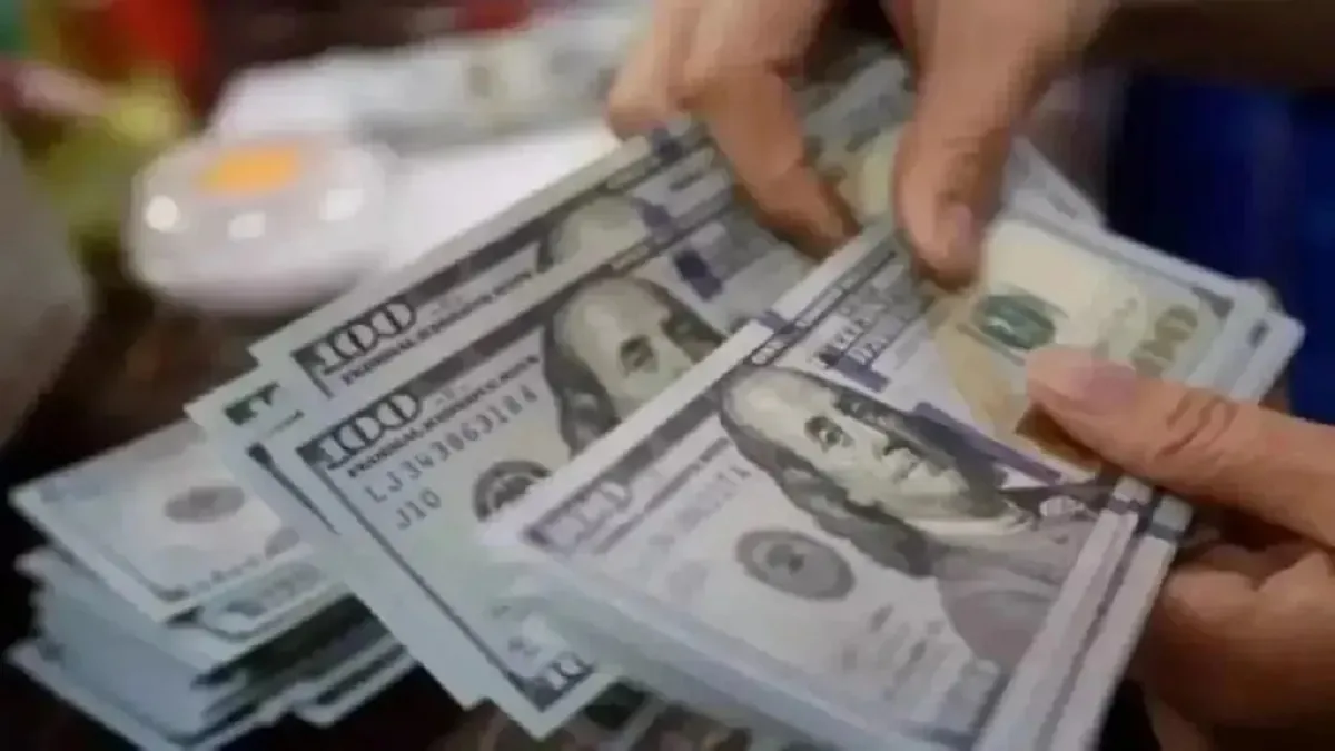 FPI Out Flow: Amid uncertainty over election results, foreign investors sold shares worth Rs 25,586 crore in May, invested Rs 8,761 crore in the bond market