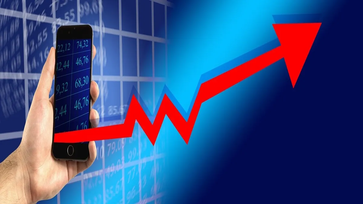 Stock Market Updates: Sensex up 800 points, Nifty crosses 22850, these stocks jumped