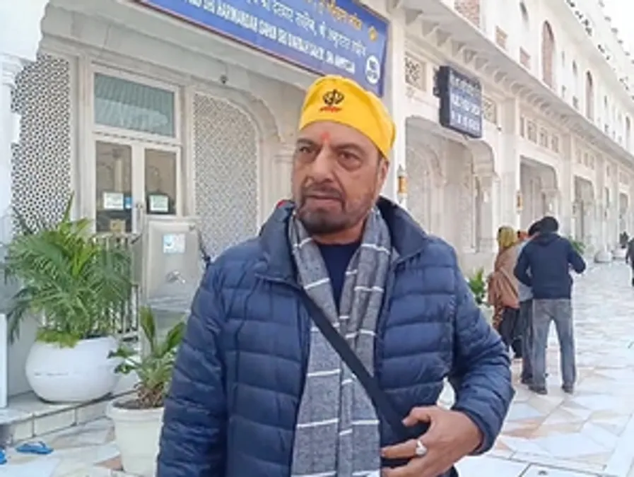 देश – अमृतसर के श्री हरमंदिर साहिब में अभिनेता गिरिजा शंकर ने माथा टेका, डॉक्यूमेंट्री फिल्म के लिए आशीर्वाद लिया #INA