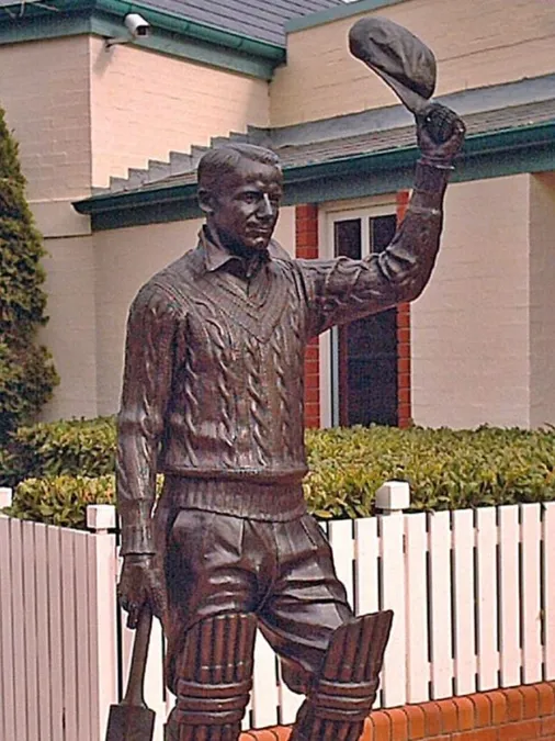 10 Cricketers and their Statues