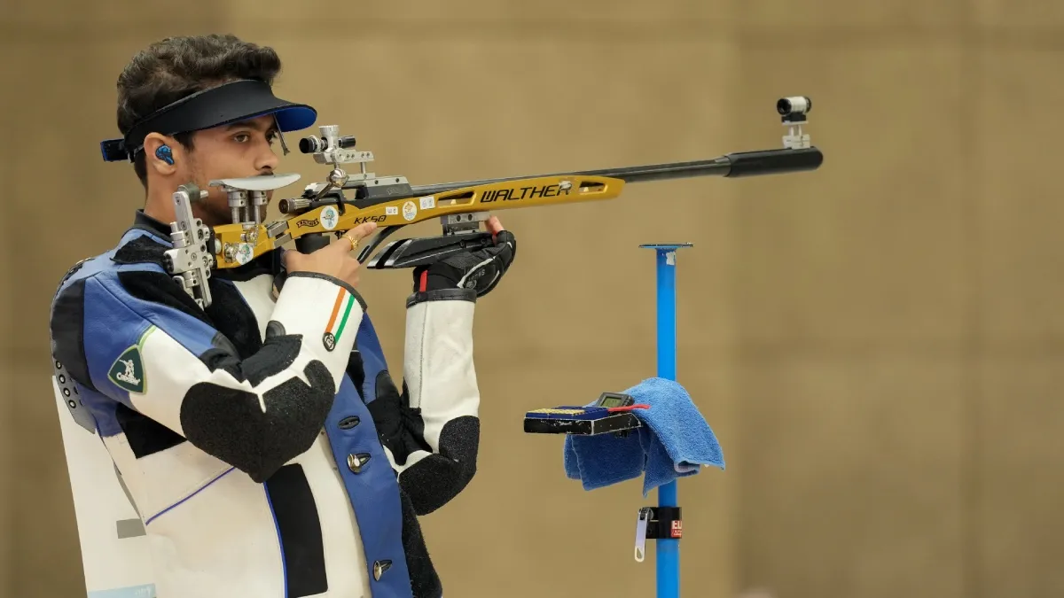 India At Paris Olympics 2024 Day 5 (31st July) Live Updates - Swapnil Kusale qualifies for the finals of 50m Rifle 3 Positions - sportzpoint.com