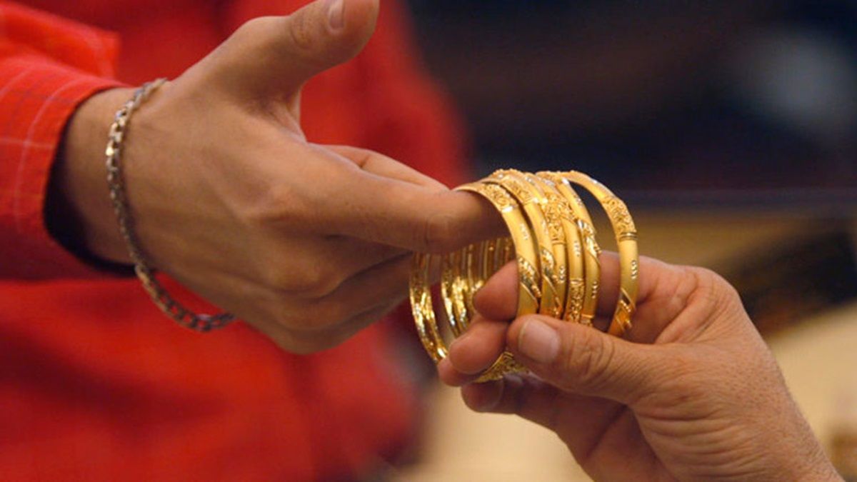 Gold: Change the way of investing in gold on Dhanteras, the shine of the portfolio will increase, you will get high returns.