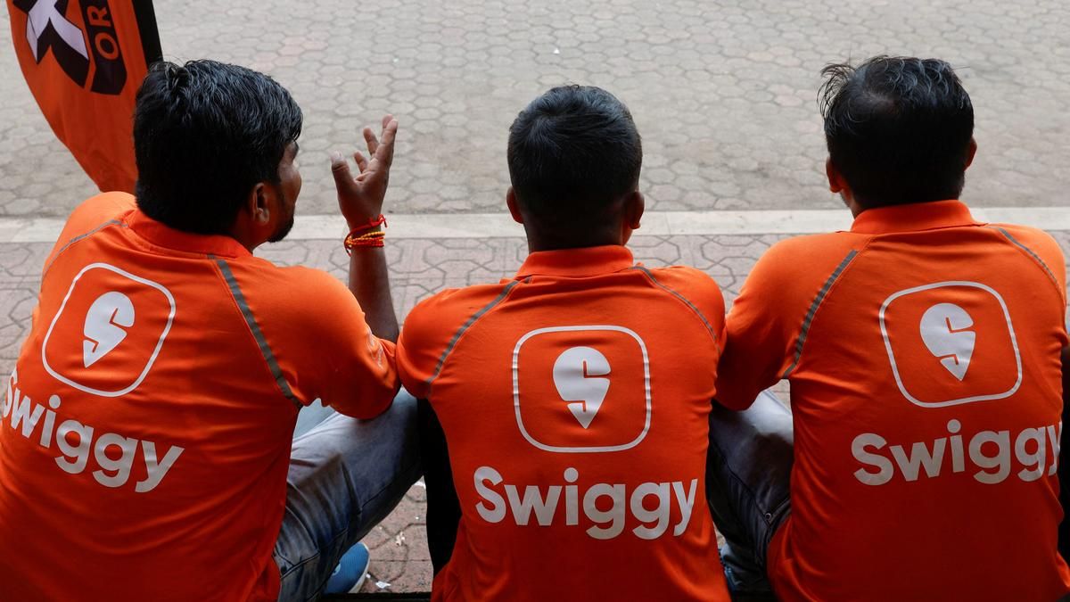 Swiggy IPO: Rs 11700 crore IPO will open on November 6, price band may be Rs 371 to Rs 390 per share.