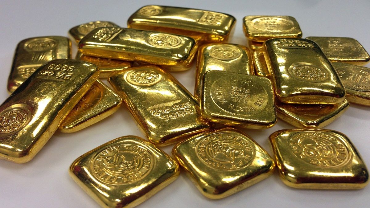 Gold Price: Gold again crossed 79000, silver price decreased by Rs 1000, what is the price of 22 carat gold here?