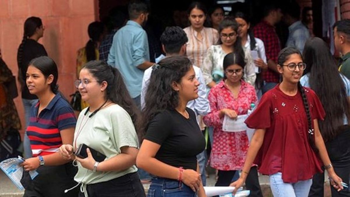 JEE Main 2025 Date: Registration window for JEE Mains exam will open from 9 pm tonight, complete schedule of entrance test released