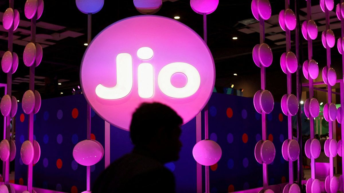 Jio New Plan: This Jio recharge plan is the best for traveling abroad, now you are getting more benefits at less cost