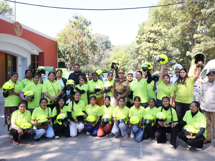 inDrive’s women drivers partners with Chandigarh Traffic Police to spread awareness of road safety