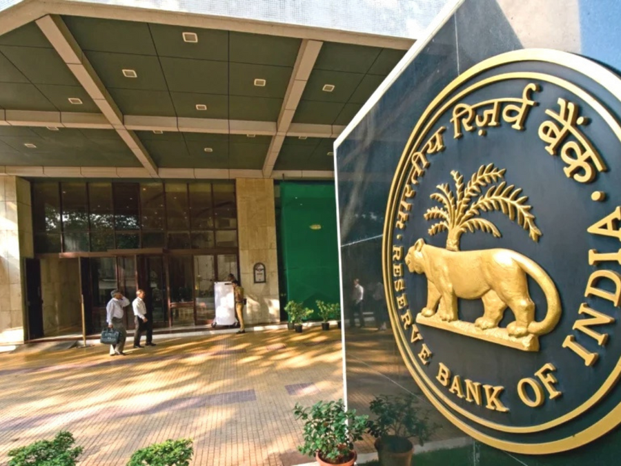 RBI asks Visa and Mastercard to suspend card-based commercial payment services