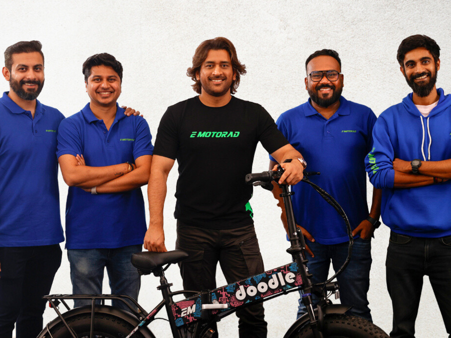 Mahendra Singh Dhoni ventures into the EV space, invests in EMotorad