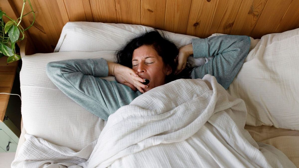 The Link Between Irregular Sleep Patterns and Dementia Risk