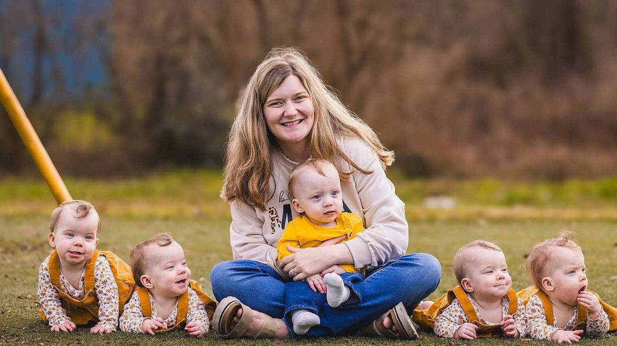 Mississippi Quintuplets' Parents Expecting Sixth Baby Naturally Despite