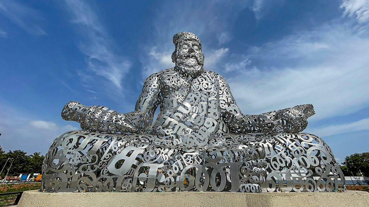 Poet Thiruvalluvar's steel statue made of Tamil letters installed in ...