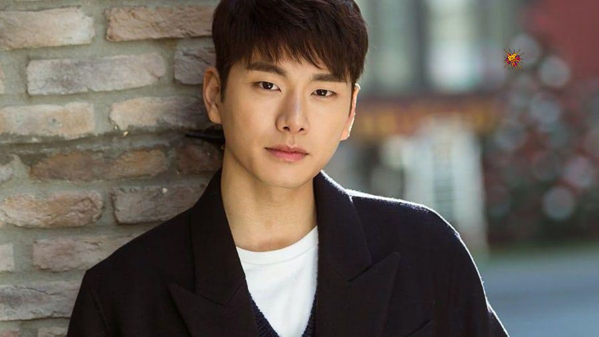 Marry My Husband's Lee Yi-kyung Clears Relationship Rumors