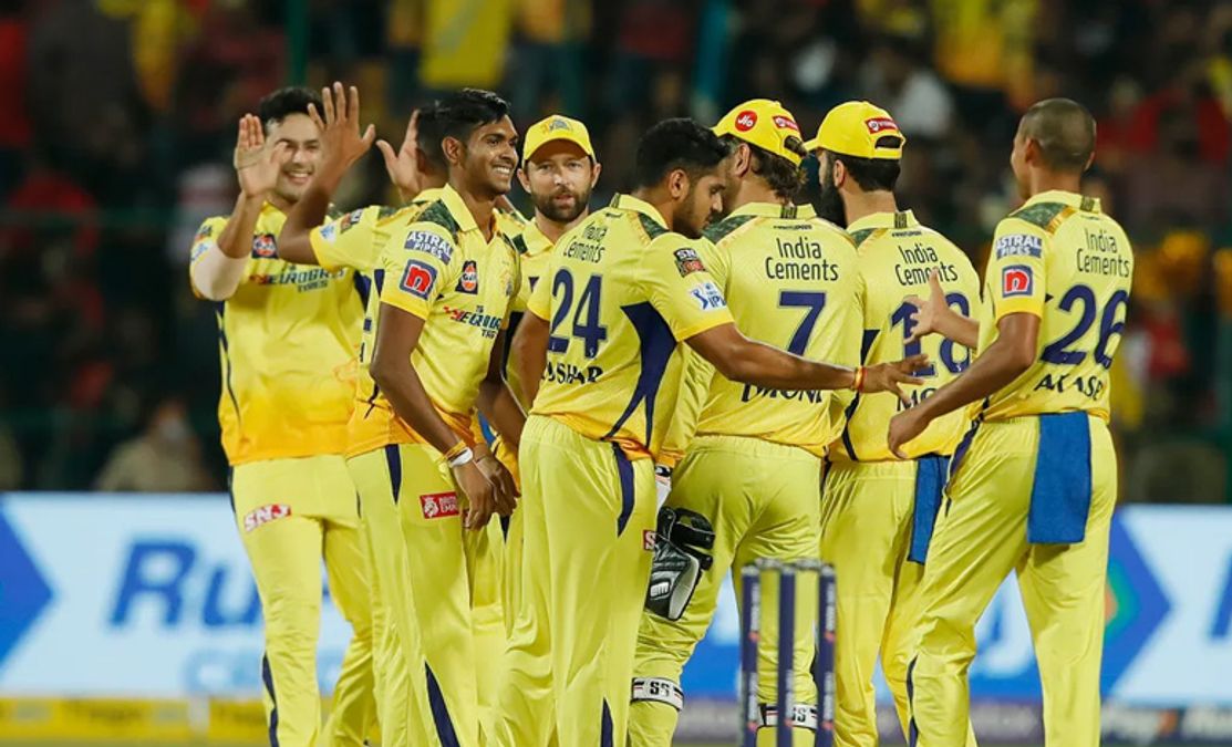 'Khatra sar pe tha lekin...' - Memes rain on Twitter as CSK beat RCB by ...