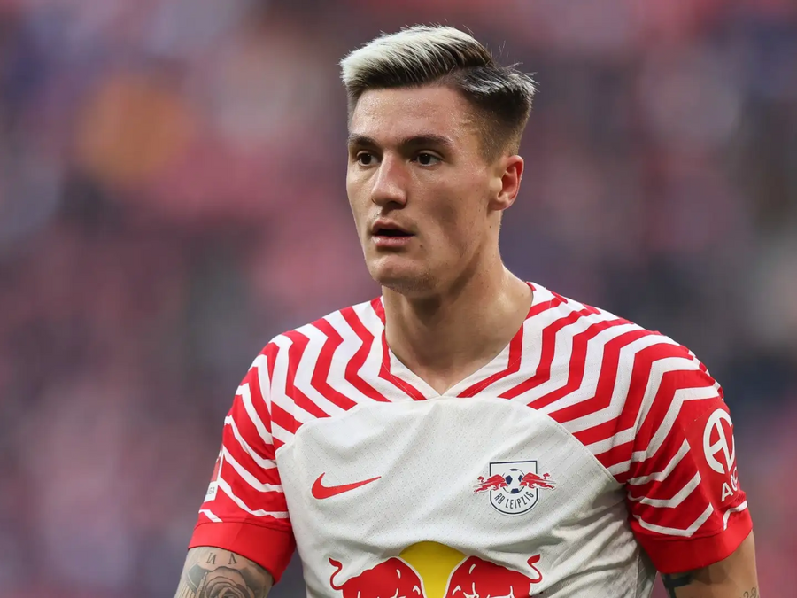 Manchester United and Arsenal set to battle it out for Benjamin Sesko