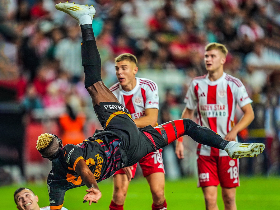 WATCH Victor Osimhen scores stunning bicycle kick goal for Galatasaray