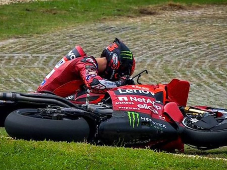 WATCH Francesco Bagnaia's Painful Crash in Malaysian GP sprint race