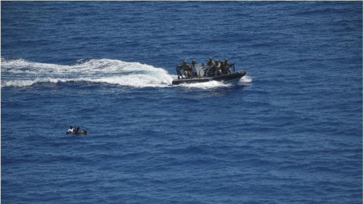 Eu Naval Force Captures Suspected Somali Pirates After Tanker Attack