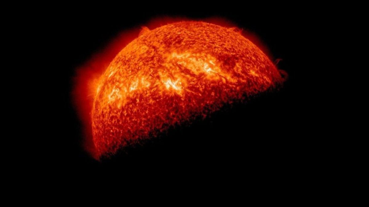 AR3723 sunspot returns with powerful solar flares, having potential for