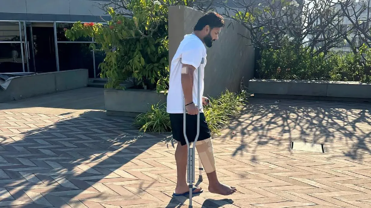Rishabh Pant after walking on the terrace at his home post the surgery (Instagram | Rishabh Pant)
