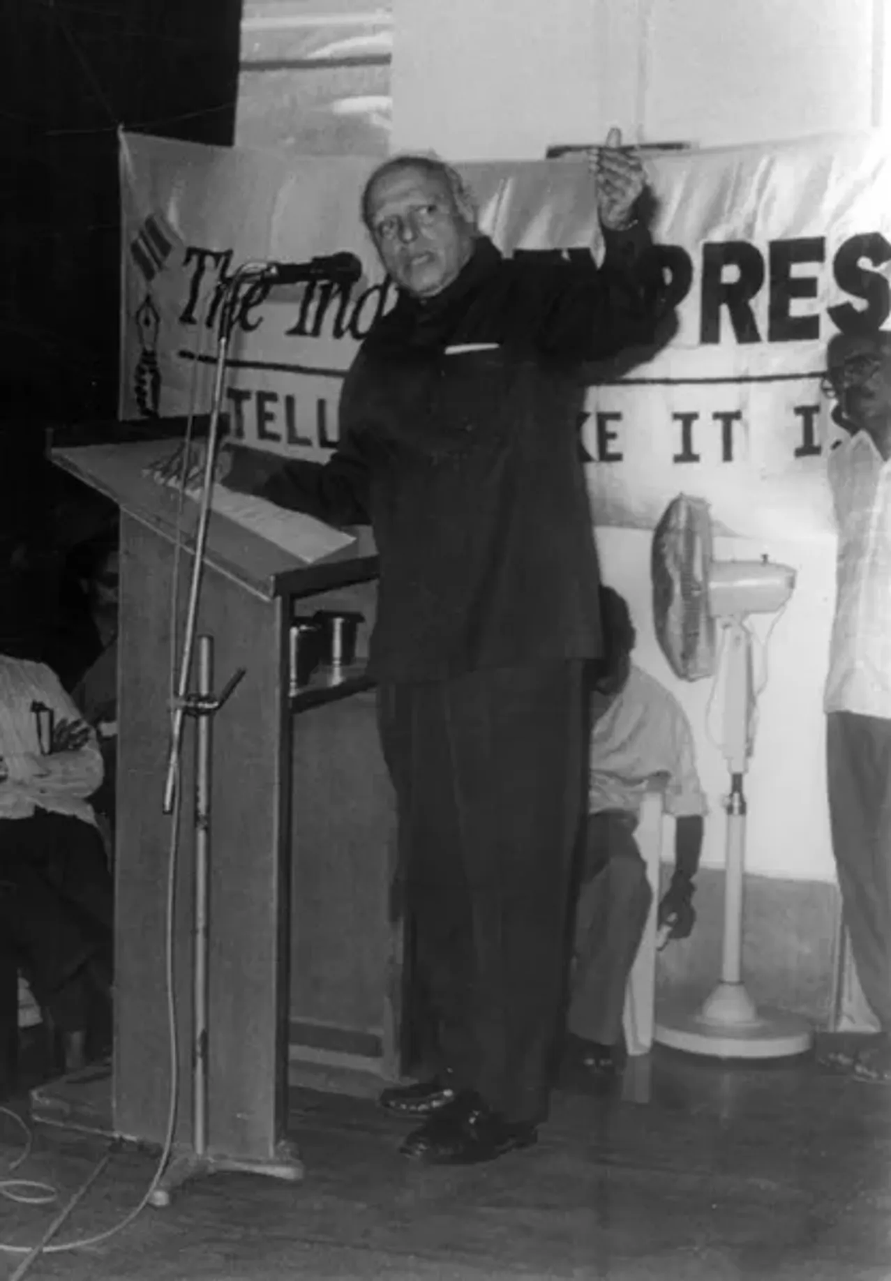 Agricultural scientist Dr. MS Swaminathan delivering his lecture on 'Population, Environment and Food Security' at SIES college. Express Archive photo by Vasant Prabhu 