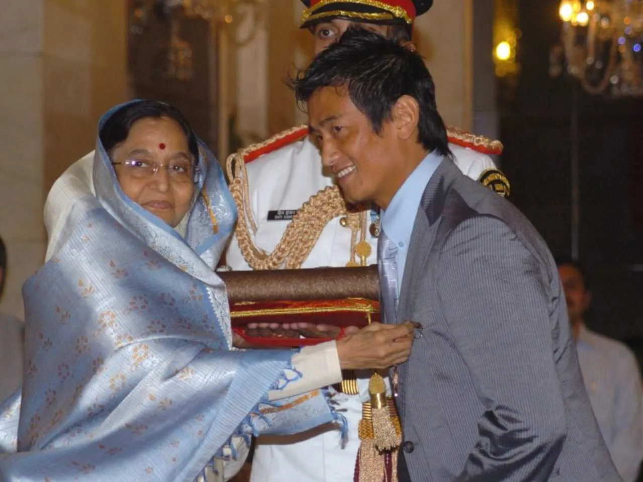 Indian Footballer Bhaichung bhutia receiving Arjuna Award