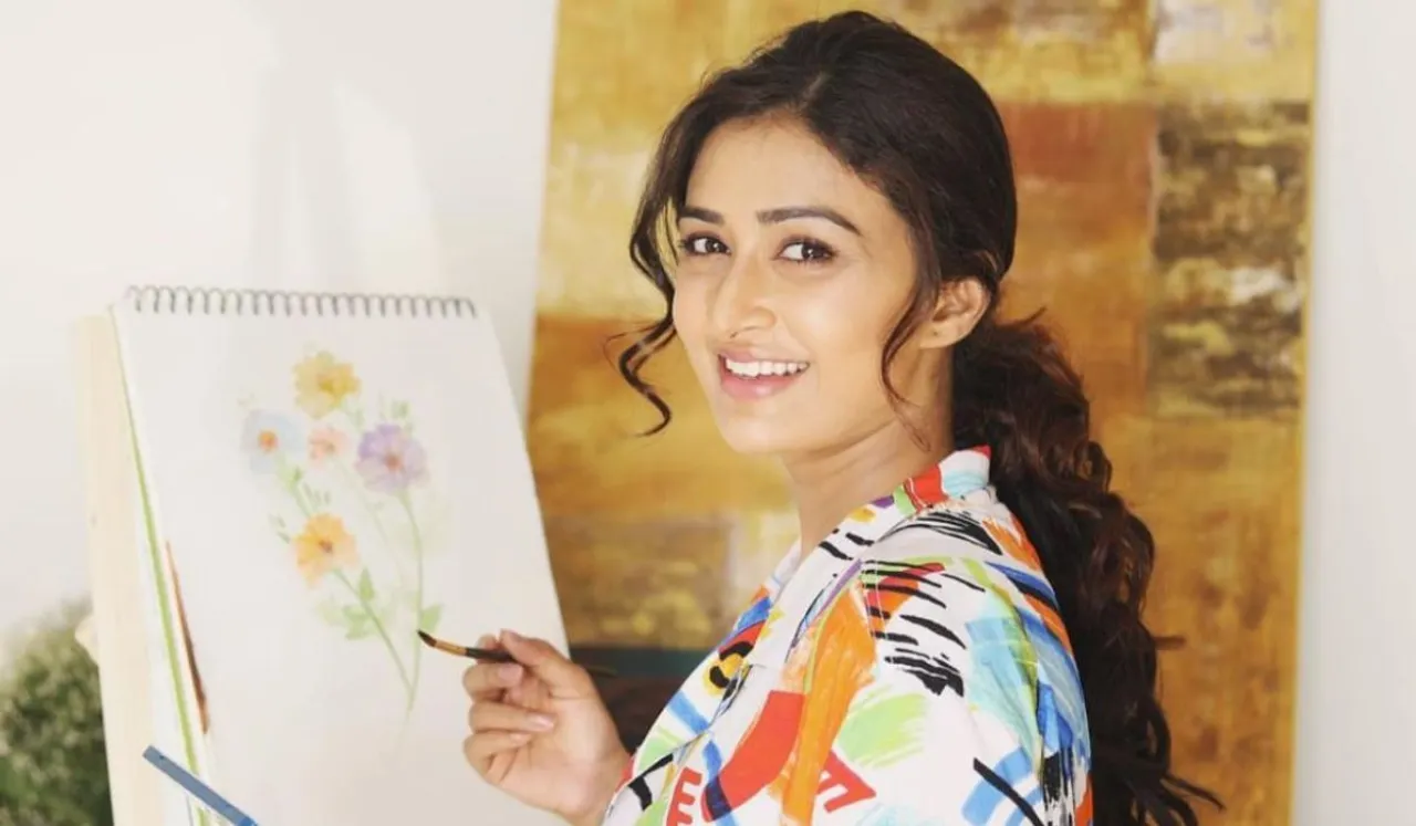 Here’s what Farnaz Shetty a.k.a. Mastani from Zee TV’s Kashibai Bajirao Ballal does during her leisure time on the sets!