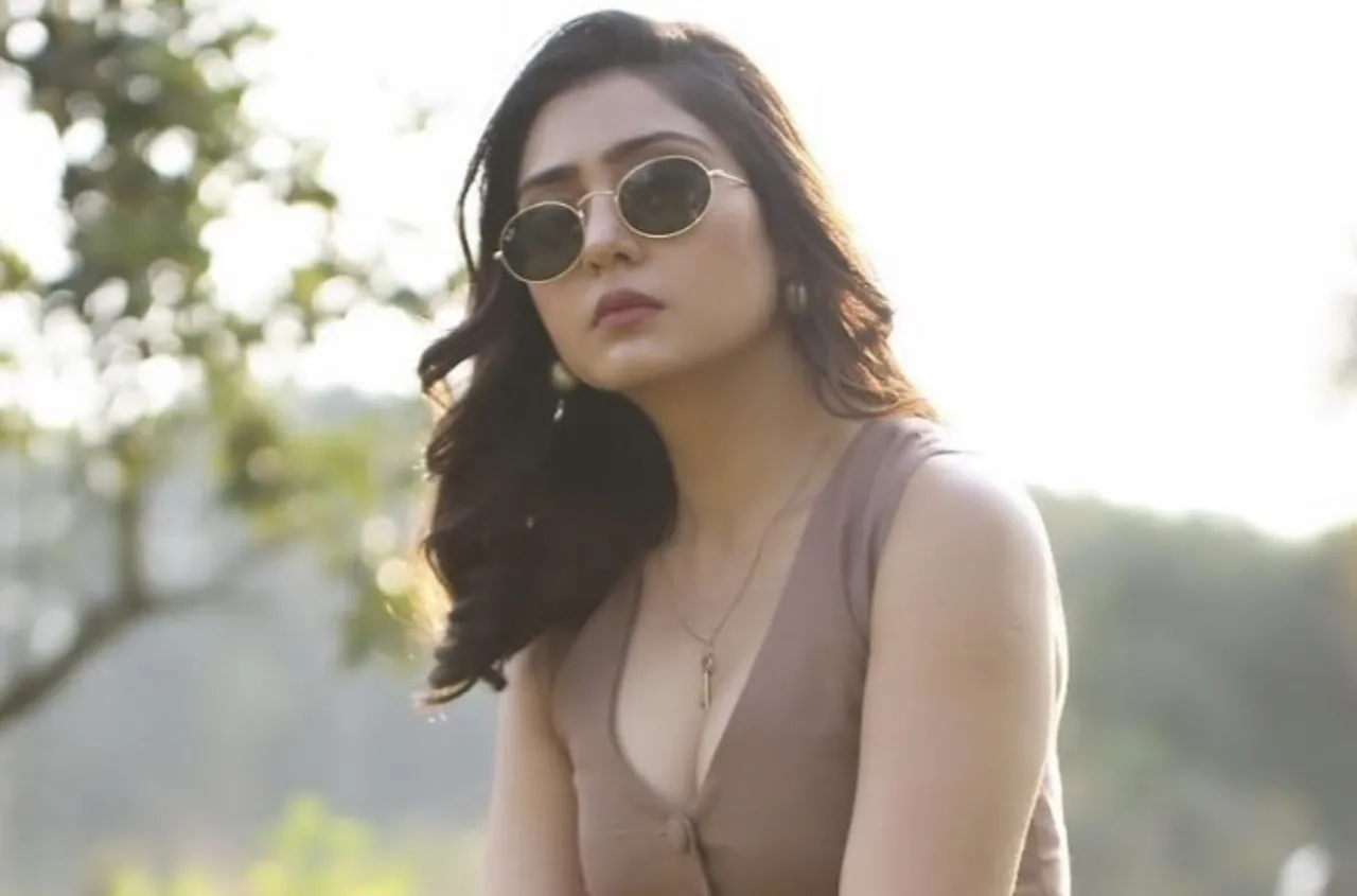 Anjali Tatrari as Yuvika Mahajan